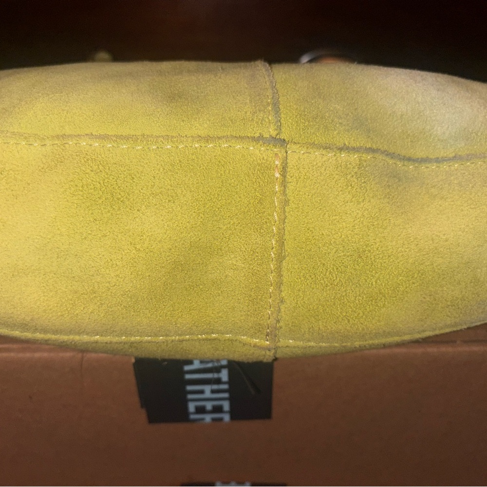 Portland Leather Used Large Nora Lime Green Suede Women's Bag - Picture 4 of 7